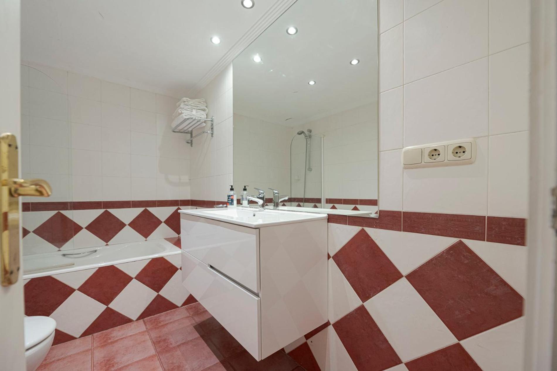 Apartamento Victoria En El Centro De San Sebastián Eksteriør billede